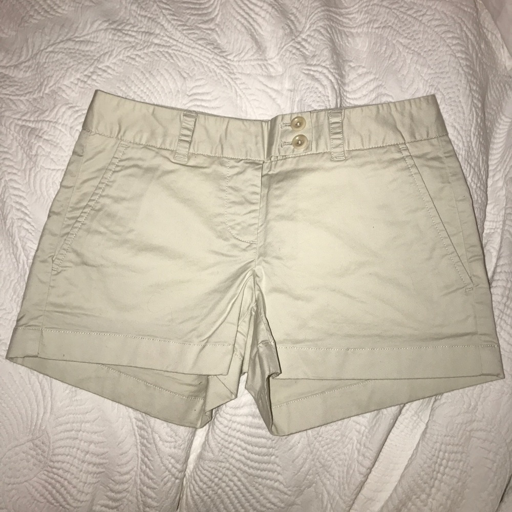 NEW Vineyard vines khaki shorts